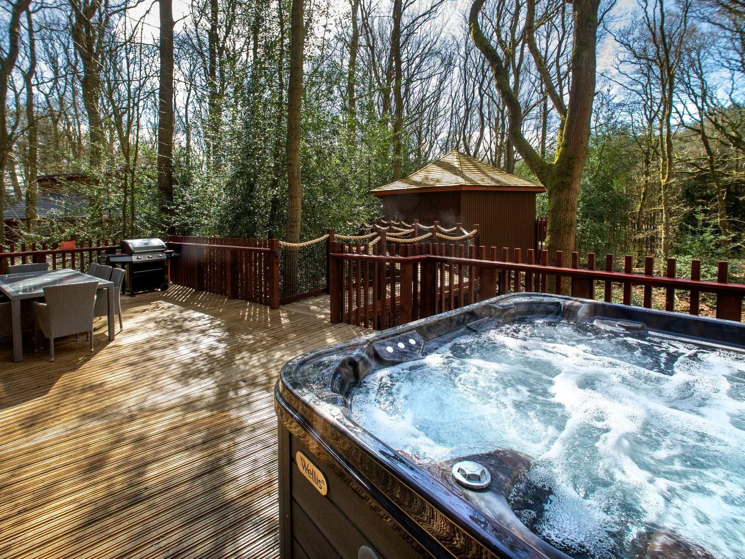 Delamere Forest Cabins - Forest Holidays Mouldsworth Dış mekan fotoğraf