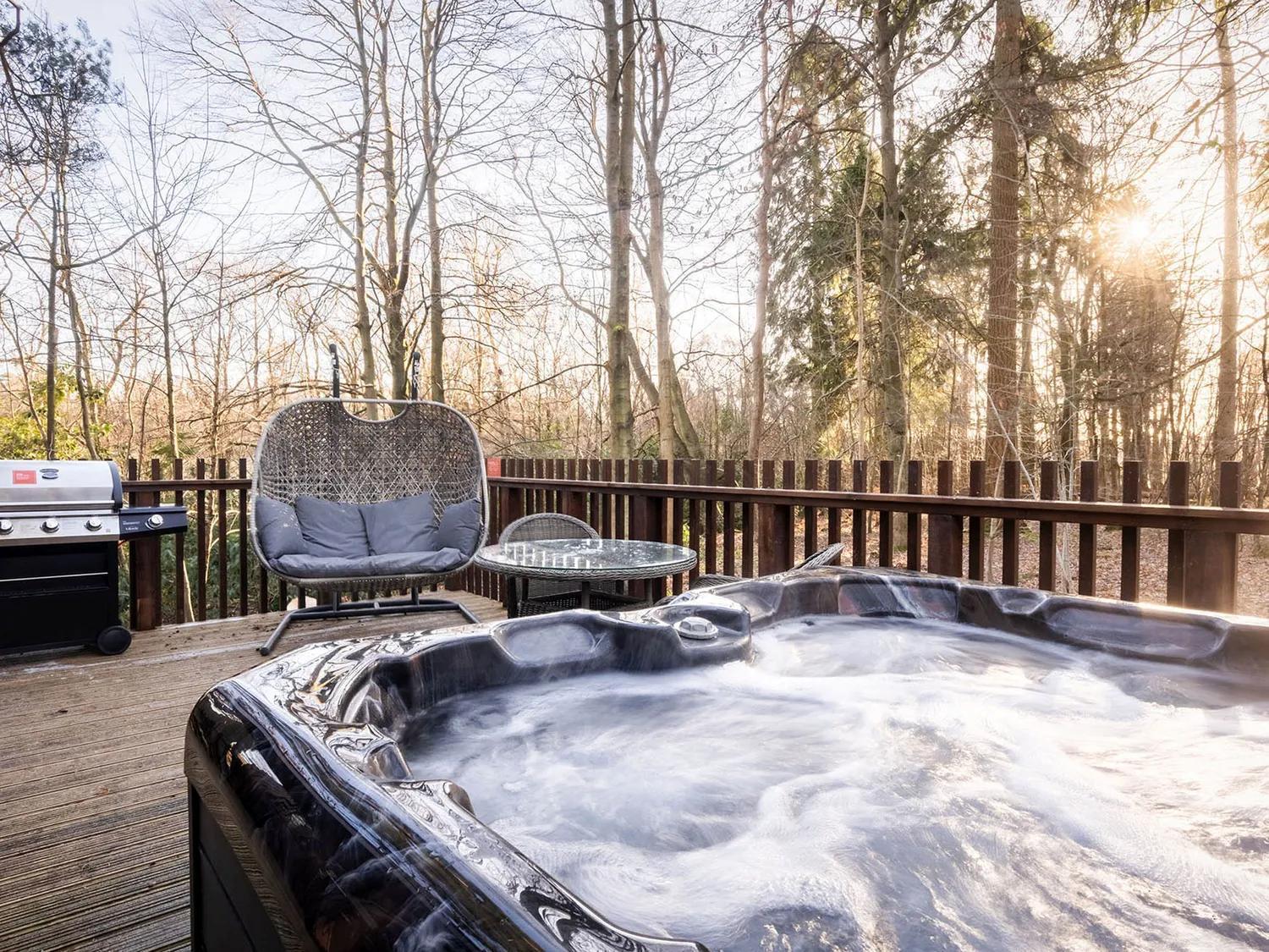 Delamere Forest Cabins - Forest Holidays Mouldsworth Dış mekan fotoğraf