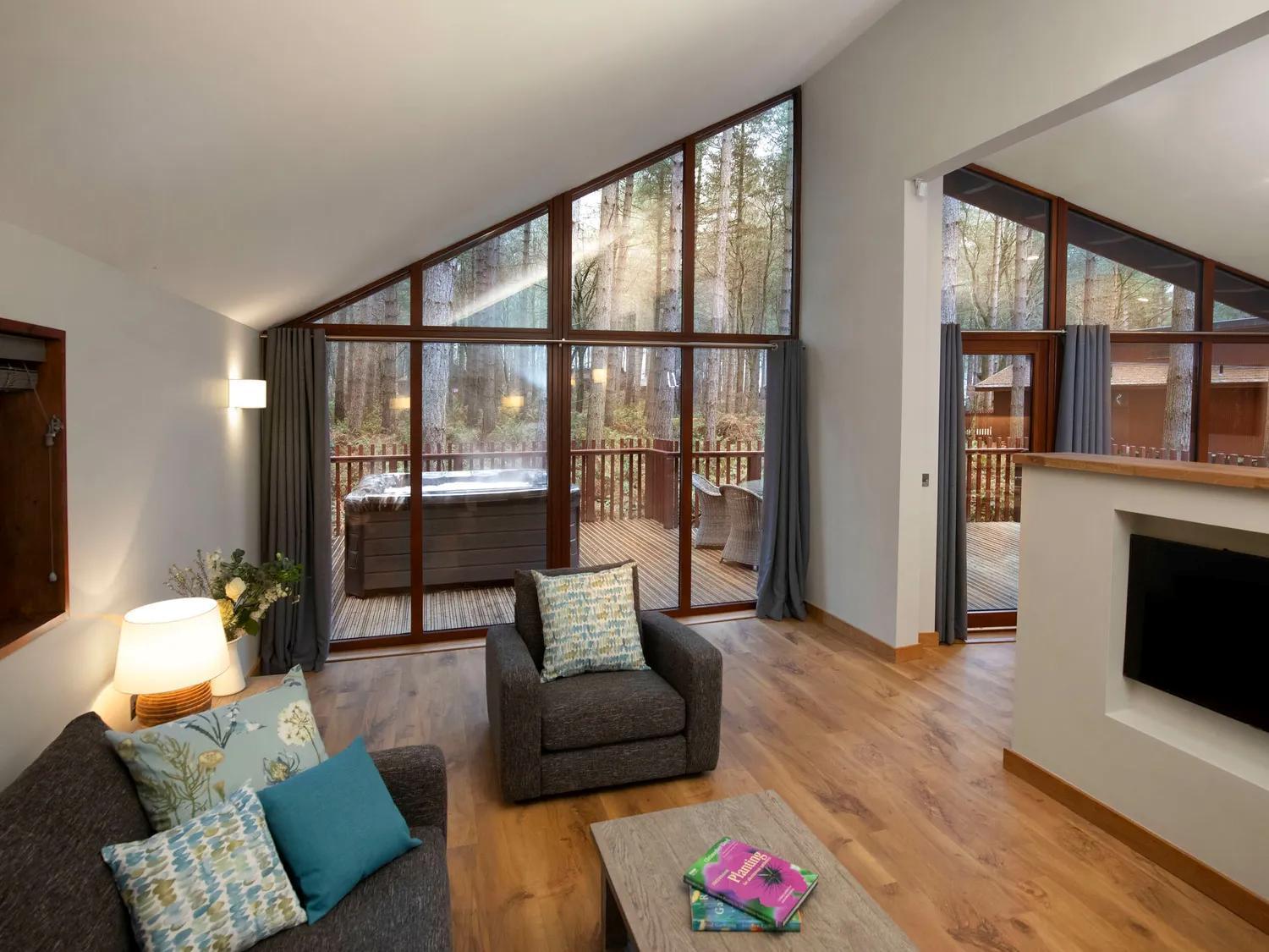 Delamere Forest Cabins - Forest Holidays Mouldsworth Dış mekan fotoğraf